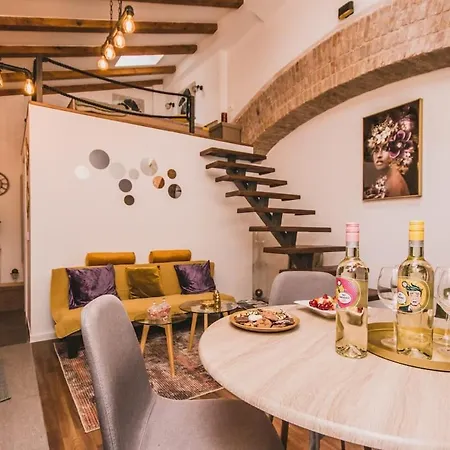 Apartman Ladro - Pjaca Apartment